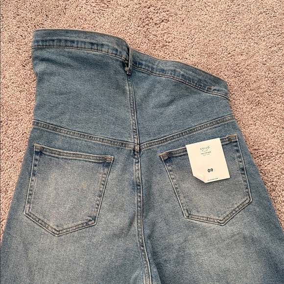 Jeans - Picture 4 of 5